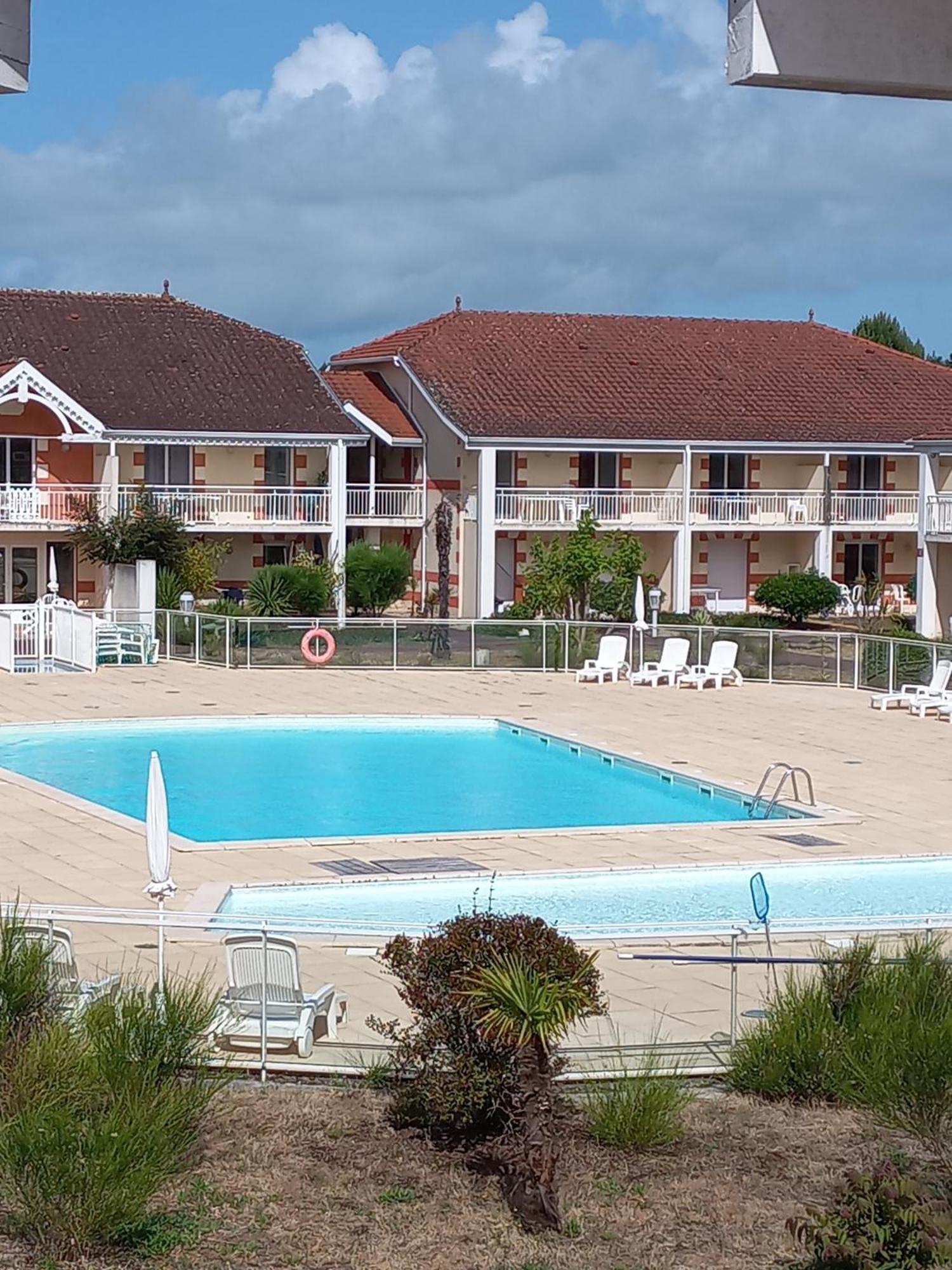 Appartement Le Verdon Sur Mer Le Verdon-sur-Mer Exterior foto